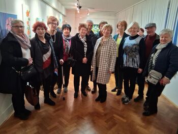 »V tišini cvetja« »V tišini cvetja«