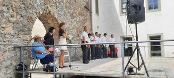 ODPRTJE SKUPINSKE RAZSTAVE in GLASBENO-LITERARNI RECITAL DANAŠNJI ČAS, OGLATI ČAS