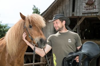 Aktivno doživetje na vasi