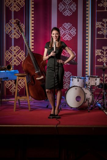 FESTIVAL KANAL 2022- MONIKA AVSENIK & THE MOOD SWINGERS