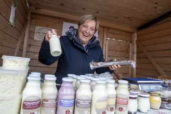 Bohinjska “krompirjeva” tržnica z lokalnimi izdelki in pridelki