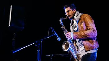 Glasbeni nastop Blaža Švagana (saksofon&DJ)