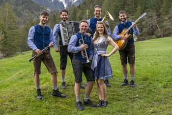 Torkovi večeri v Stari Fužini: Ansambel SVIZCI