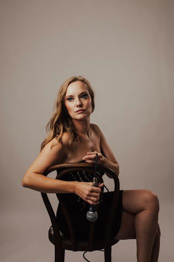 Sobotni večeri v Stari Fužini: Aleksandra Čermelj – slovenske popevke in svetovna glasba