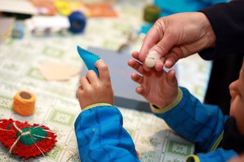 Delavnica: Kje so žuželke pozimi? – delavnica za otroke