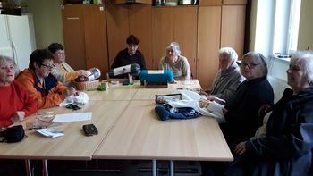 RAZSTAVA ROČNIH DEL - VEZILJE "KATARINE" IN SLIKARJI IZ KUD ZASIP