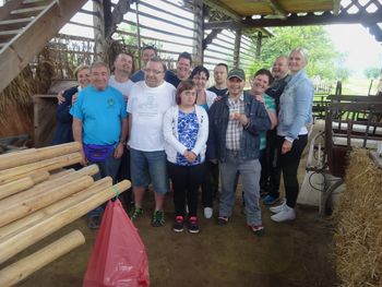 V Knjižnici Sevnica bralna značka S KNJIGO NA POTEP za uporabnike VDC Krško-Leskovec, Enota Sevnica