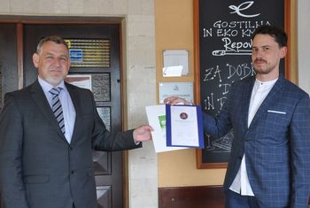 Podelitev naslova hiša gastronomije Domačiji Repovž
