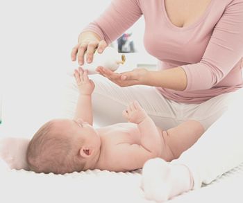 Tečaj preko ZOOMa: Masaža dojenčka (po mednarodno priznanem programu IAIM)