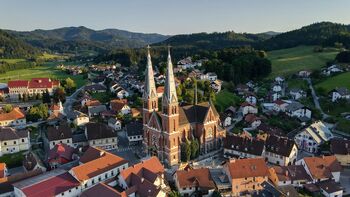 Regijska fotografska razstava v Tivoliju v Ljubljani