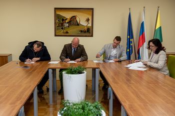 Podpis pogodbe za investicijo prenove kuhinje v Vrtcu Prebold
