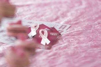 Bodi in ostani zdrava! - osveščanje o raku dojk