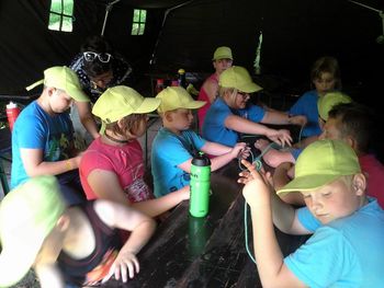 Mladi koroški gasilci uživali v družbi tabornikov Mladi koroški gasilci uživali v družbi tabornikov