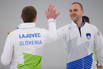 Slovenski reprezentanci potujeta na evropsko prvenstvo v curlingu
