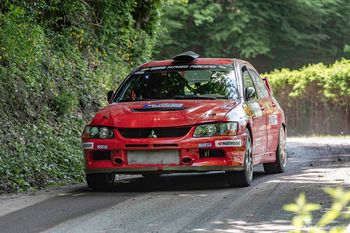 V ŽELEZNIKIH MOČNA KRAŠKA ZASEDBA