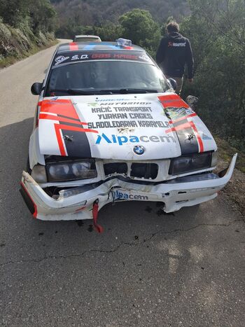 V BOJU ZA ZMAGO MAVER IN GERBEC TRČILA IN ODSTOPILA