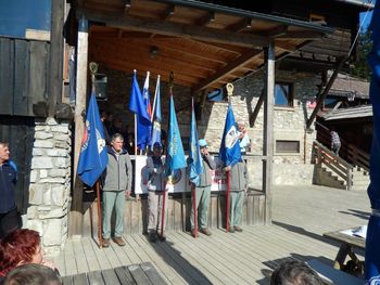 Planinski pohod na 35. srečanje Koroških planincev