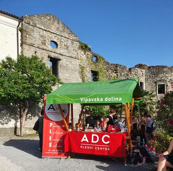Pozdrav poletju z ADC v Vipavskem Križu