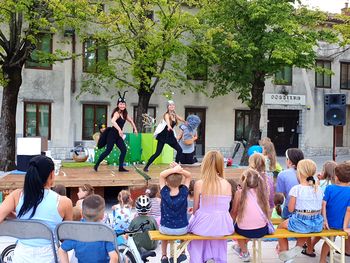 Otrokom in odraslim prijazno "Poletje je ... za otroke