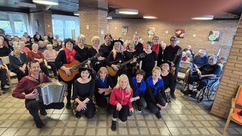 Petek 13., dan začinjen s plesom in kitaro Petek 13., dan začinjen s plesom in kitaro