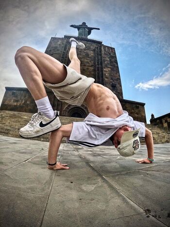 NOVO NOVO! Break dance tekmovalna skupina