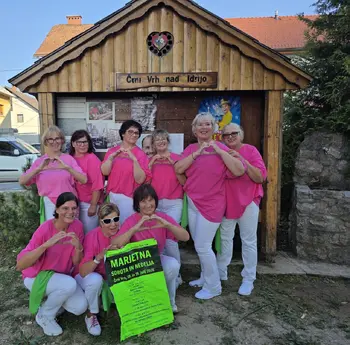 Ajda navdušila na Marjetni nedelji v Črnem Vrhu