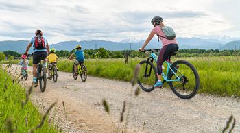 Družinski kolesarski krog