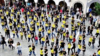 Na Glavni trg se vrača maturantska četvorka