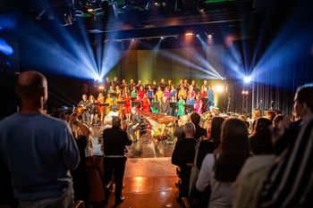 MePZ Pomlad obeležil 30-letnico delovanja z dvema izjemnima koncertoma