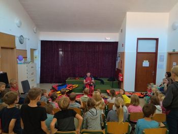 OŠ Simona Gregorčiča Kobarid je obiskal gorski reševalec OŠ Simona Gregorčiča Kobarid je obiskal gorski reševalec