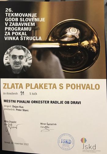 Mestni pihalni orkester Radlje ob Dravi prejel Zlato plaketo s pohvalo