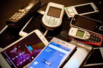 Akcija zbiranja odsluženih mobilnih telefonov #FONIRAJ