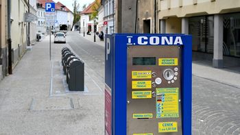 Na Rozmanovi ulici po prenovi spremenjen parkirni režim