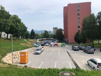 Dodatna parkirišča v mestnih četrtih Savinja in Nova vas  