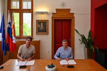 Ureditev podstrešja na Osnovni šoli Otočec