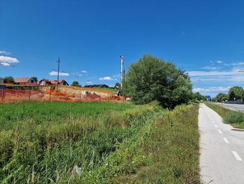 Gradnja priključne ceste in komunalne infrastrukture ob Bežigrajski cesti 