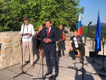 Župan Bojan Šrot je na Starem gradu Celje sprejel vodstvo Gasilske zveze Slovenije in člane izvršnega odbora CTIF