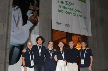 Zlata maturantka Ema Šuligoj bronasta na mednarodni biološki olimpijadi