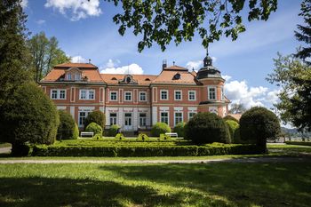 Park in graščina Šenek