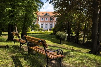 Park in graščina Šenek