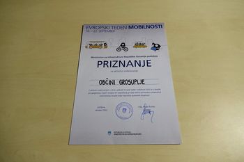 Občina Grosuplje prejela priznanje za aktivno sodelovanje v Evropskem tednu mobilnosti 2022