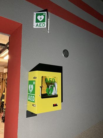 Nov avtomatski defibrilator AED na gasilskem domu PGD Vintarjevec