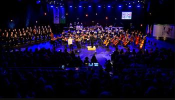 Novomeški simfonični orkester znova očaral množico