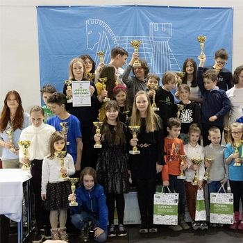 Izjemni dosežki mladih Izjemni dosežki mladih