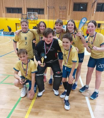 Žirovski floorbalisti v samem vrhu v državi Žirovski floorbalisti v samem vrhu v državi