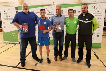 Vseslovenski dan s parašportniki je v Športni dvorani Mengeš gostila občina Mengeš