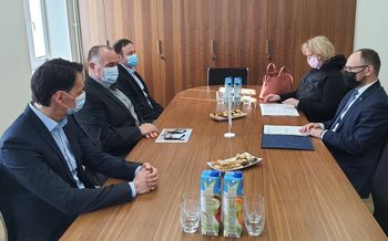 Ministra za infrastrukturo Jerneja Vrtovca sprejel Franc Jerič, župan Občine Mengeš