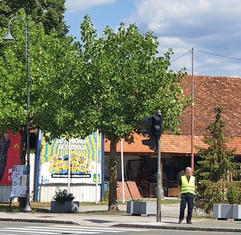 Za varen začetek šolskega leta povečana varnost v okolici šole