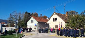 Žalni slovesnosti pri spomeniku NOB v Loki pri Mengšu in v Mengšu pri spomeniku talcem na Zalokah