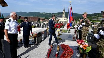 Spomin na prvi izstreljeni naboj v Pogancih in slovensko osamosvojitev
